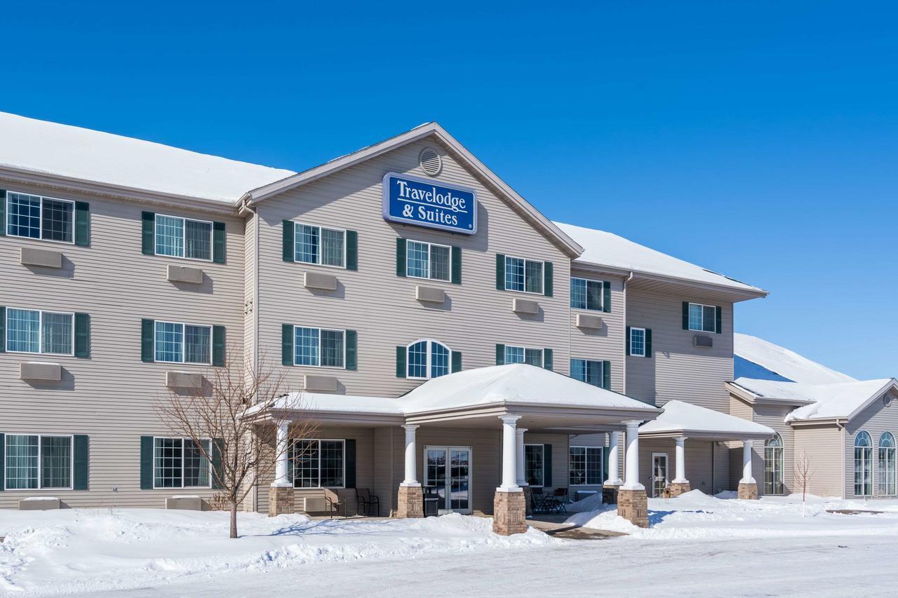 Travelodge & Suites By Wyndham Fargo/Moorhead Εξωτερικό φωτογραφία