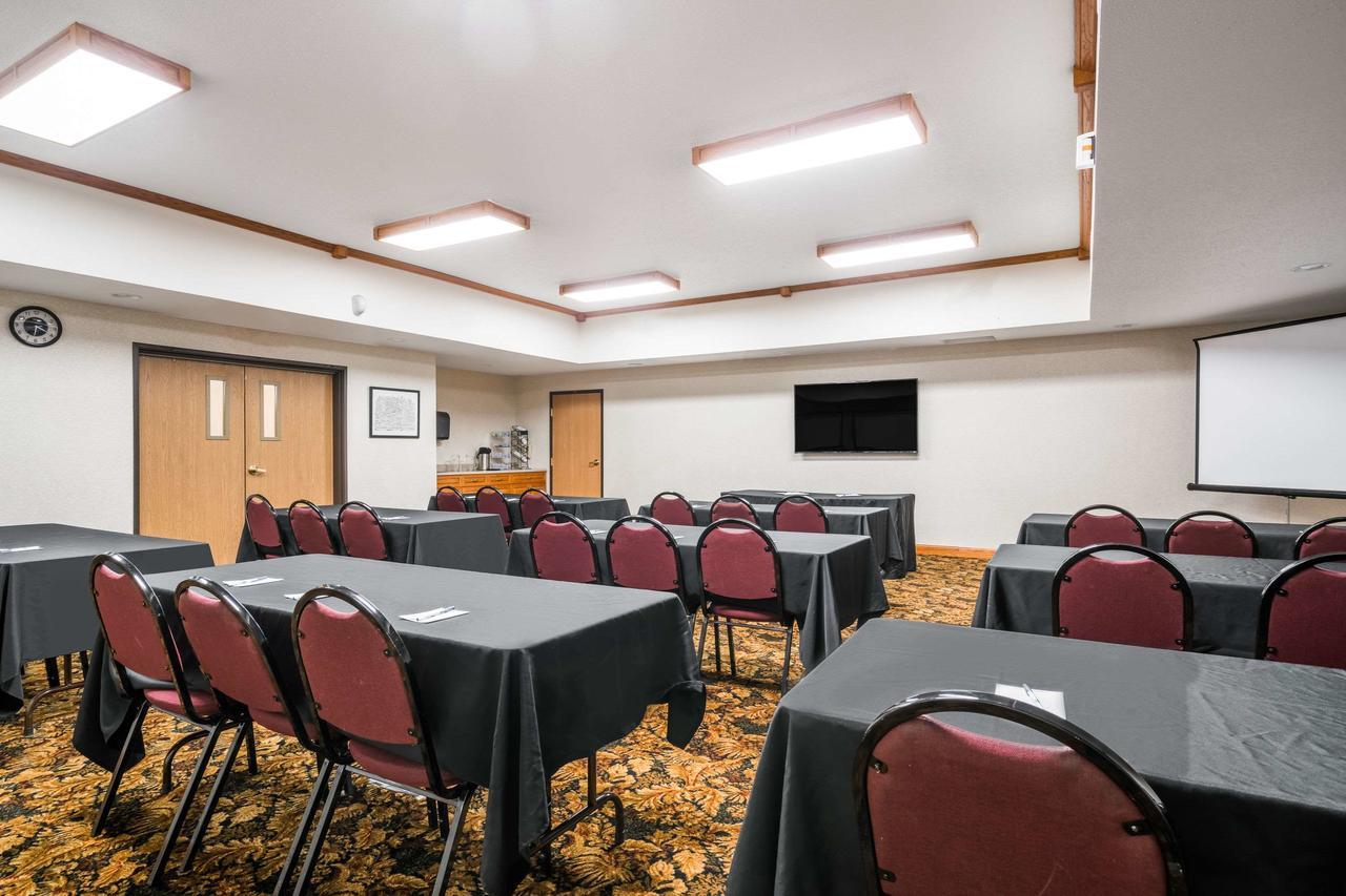Travelodge & Suites By Wyndham Fargo/Moorhead Εξωτερικό φωτογραφία